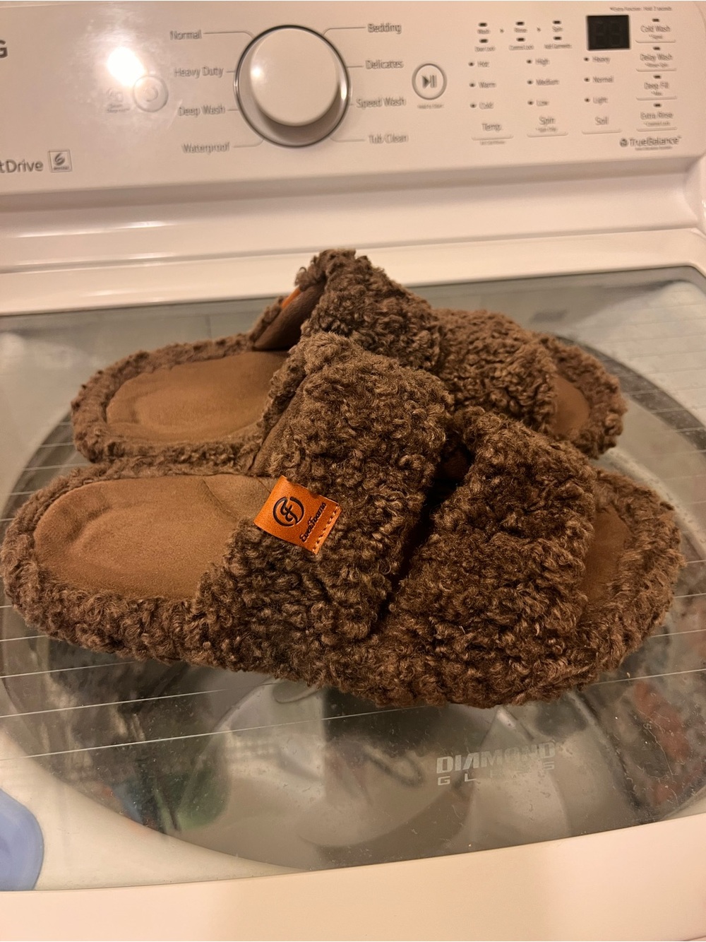 Cozy Viral Brown Fuzzy Slide Sandals - Picture 3 of 4